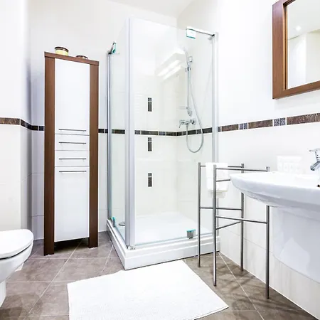 Woronicza Business Near Chopin Airport * Varsavia