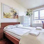 Woronicza Business Near Chopin Airport Apartment Warsaw