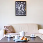 Woronicza Business Near Chopin Airport Appartamento *